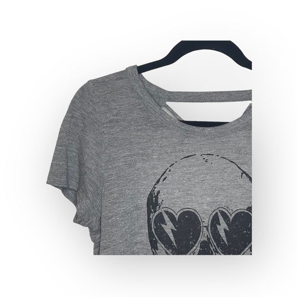 new Chaser ☻︎ Heart Eye Skull Draped Open Cross Back Tee T Shirt ☻ ︎Heather ☻︎ L - Picture 7 of 16